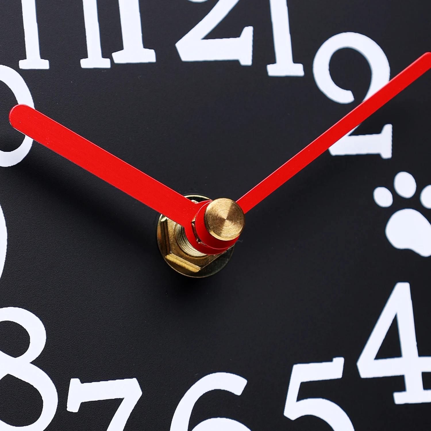 New Hot Selling Cute Tail Wagging Cat Clock Acrylic Creative Wall Decoration Clock