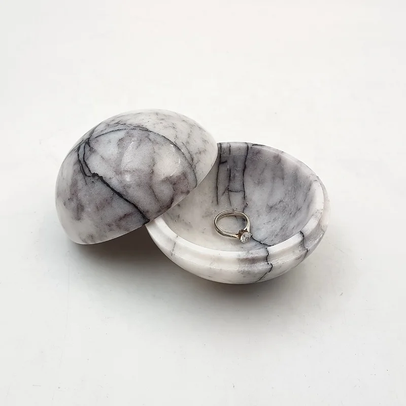 Роскошная мраморная шкатулка для колец с каменной крышкой на