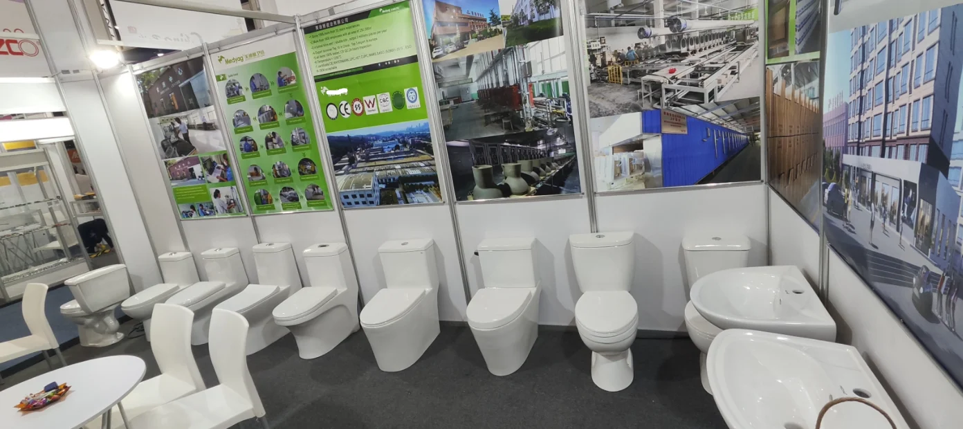 Medyag One Piece Inodoro Side Flush Single Lever Oval Elongated Bowl Ceramic Siphonic One Piece Toilet