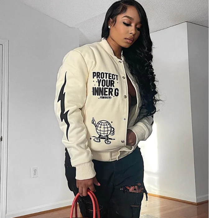 Casual fall winter jacket 2022 fashionable letter printing bomber jacket coat button vintage streetwear baseball jacket women