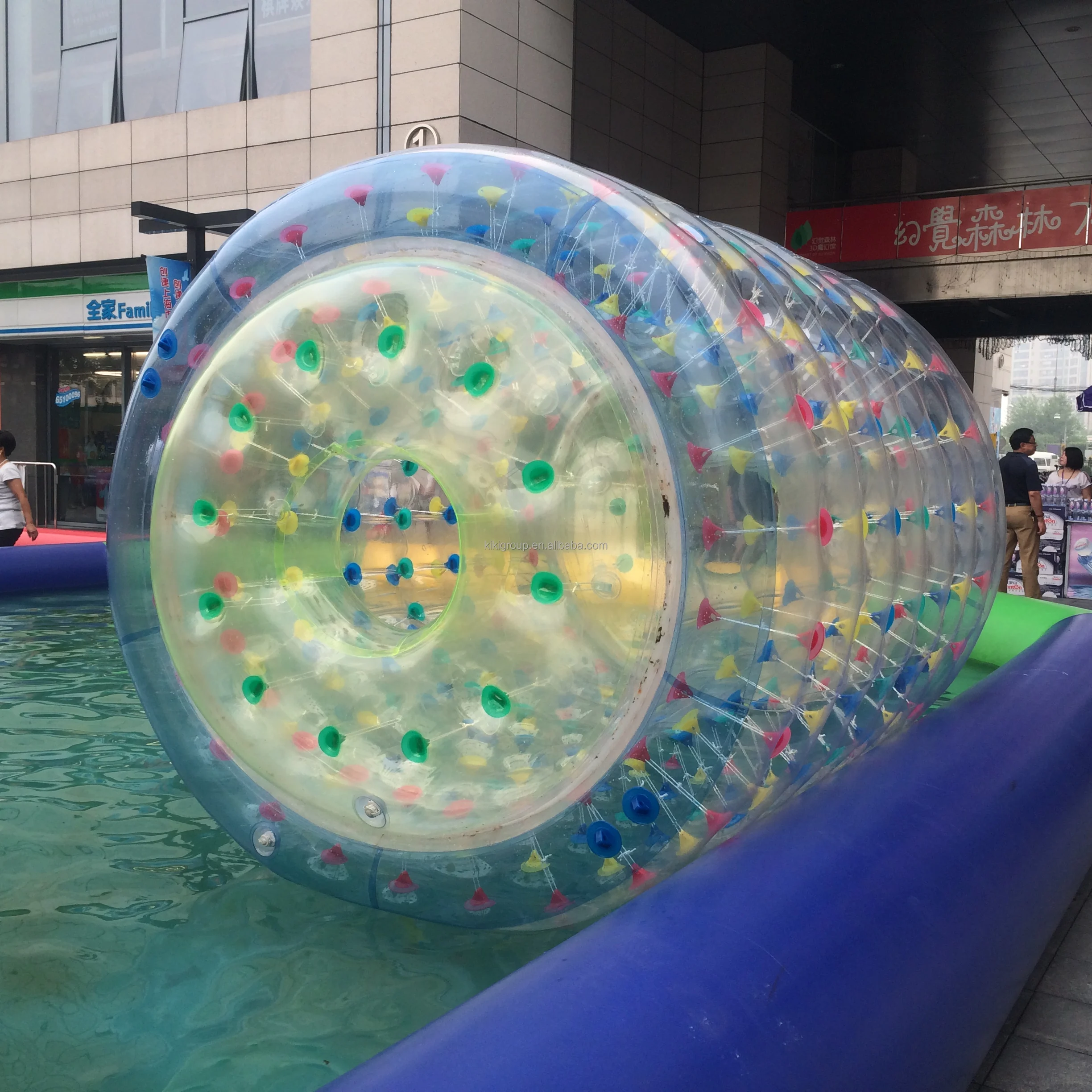 Durable 1.0mm PVC OEM Inflatable Hamster Roller Wheel Walking Roller Game Inflatable Roller Balls For Sale