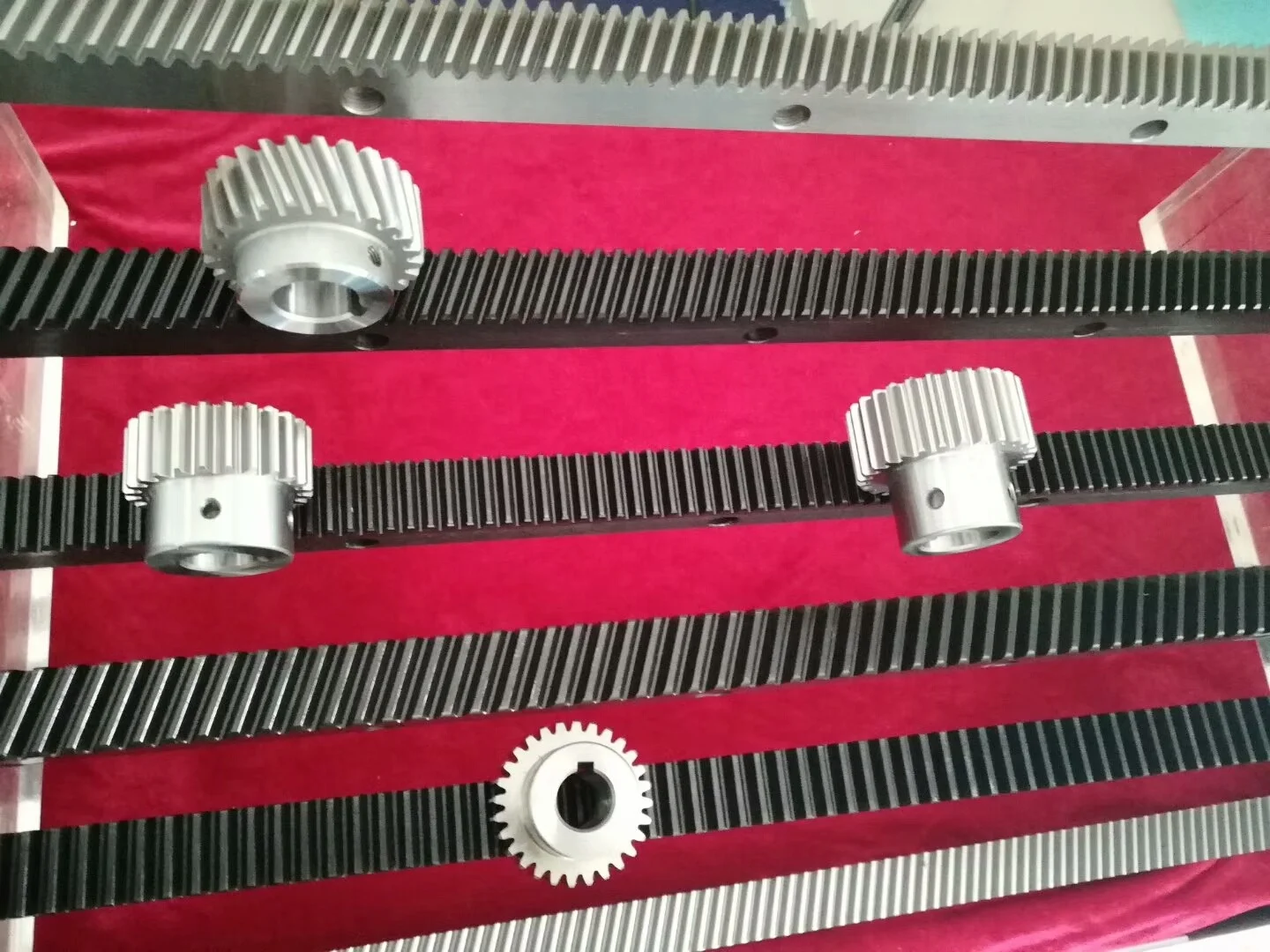 Wholesales high precision tolerance be 0.016mm/meter M3 29*29 CNC 1325 plasma cutting machine Helical Gear Rack and Pinion