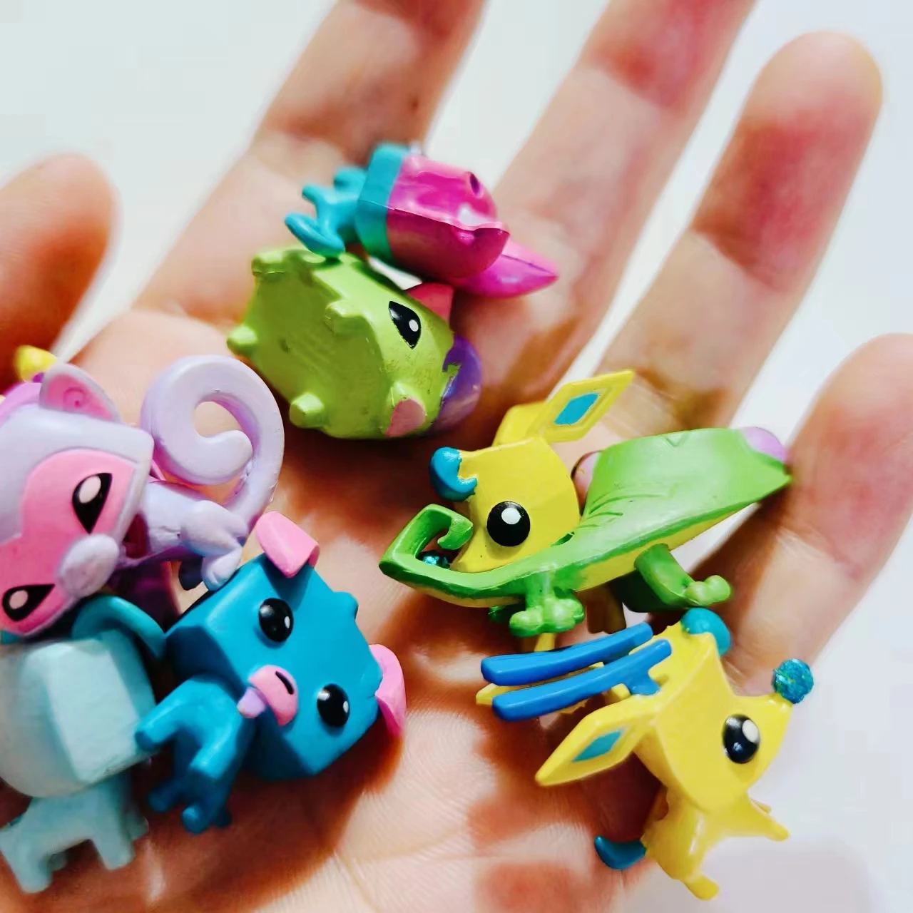 Wholesale DIY Resin Phone Case Mickey Stitch Keychain Pendant Cream Glue Miniature Cartoon Doll Toys Accessories Artificial