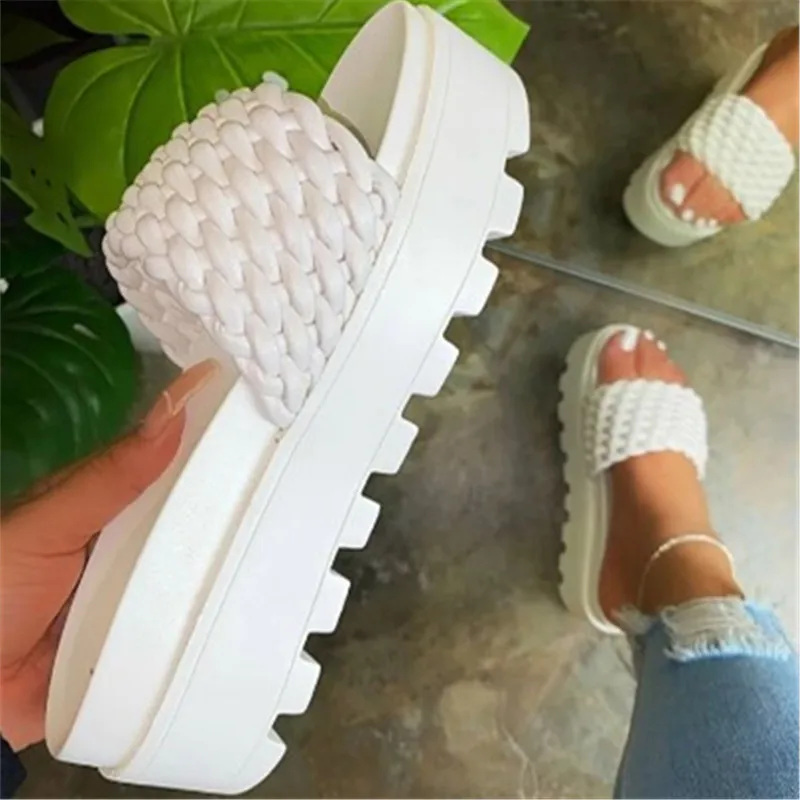 
Wholesale Spring and summer new European and American platform flat sandals Fashion sexy ladies sandals and slippers 