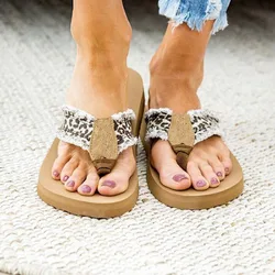 Wholesale Girls Beach Summer Cheetah Print Distressed Sandals Cream Leopard Flip Flop