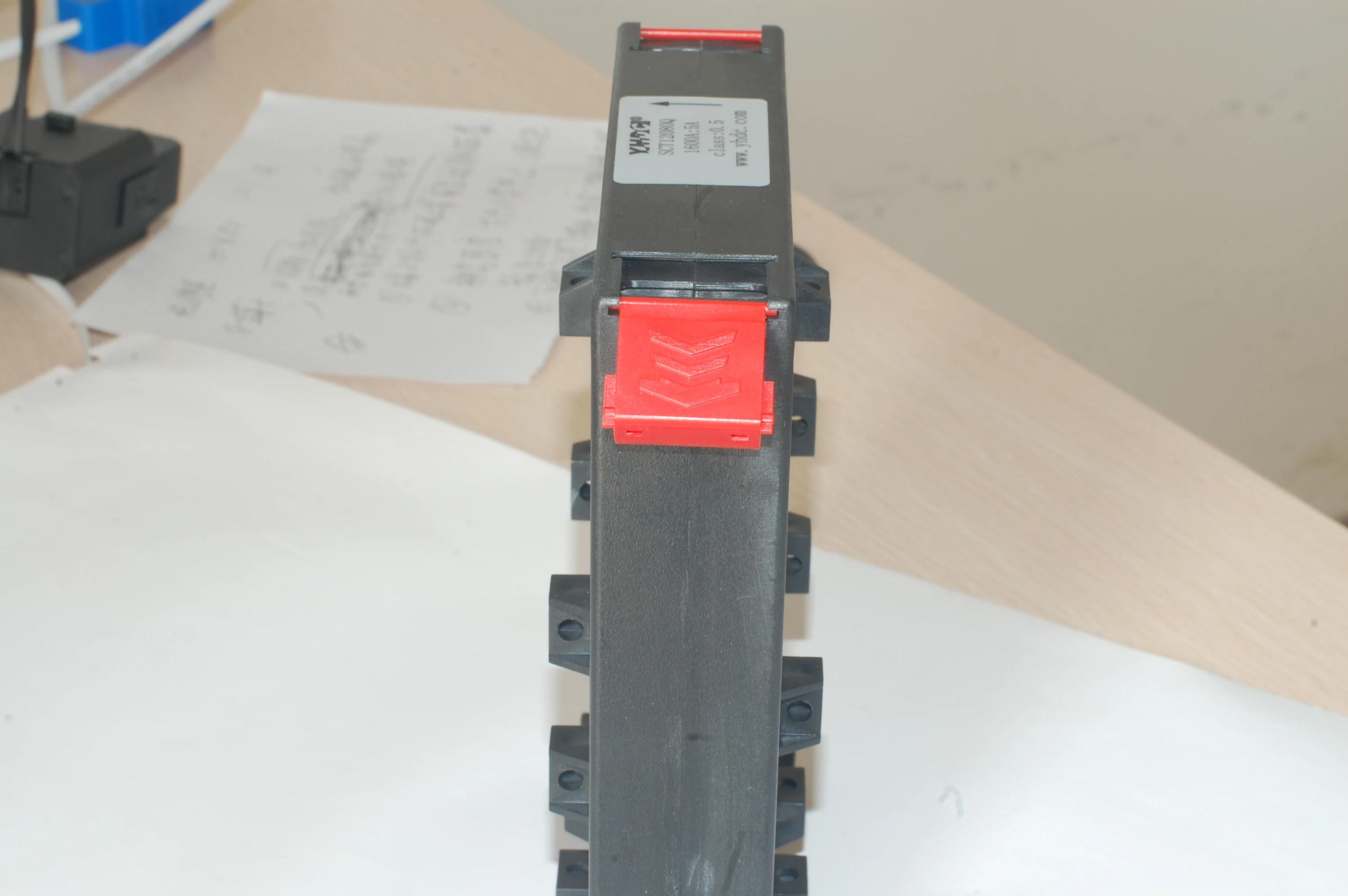 YHDC 250A-1000A AC to DC split core current sensor,current transducer TST8080QT rectangular type 4-20mA DC output 2-wire system