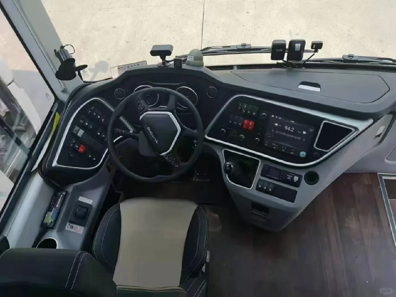 Cheap Prix Used Yutong Bus 50 Seaters Left Hand Drive Buses and Rhd Passenger Coaches Youtong Bus for Sale