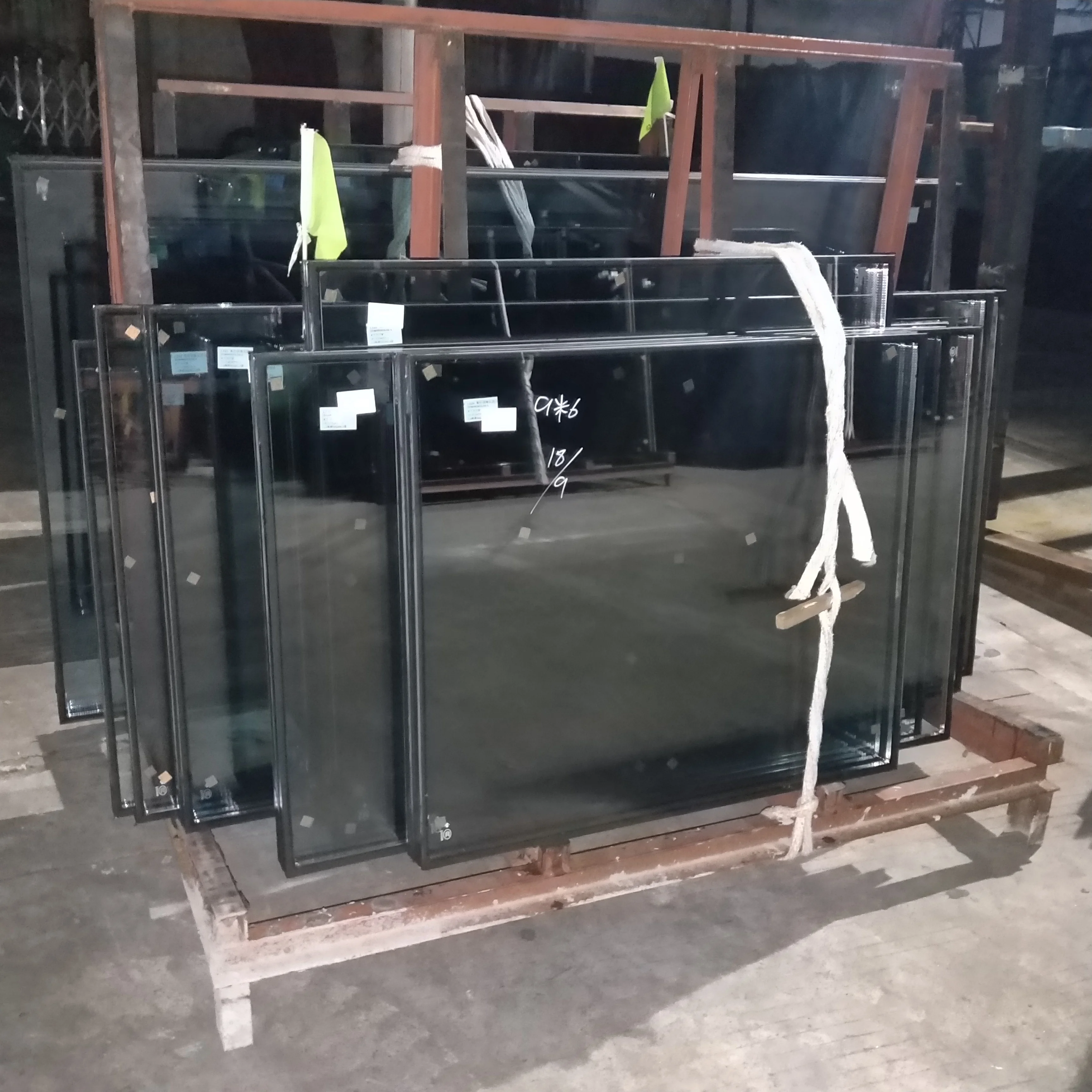 Factory customized double glazing glass curtain wall low-e tempered insulating glass