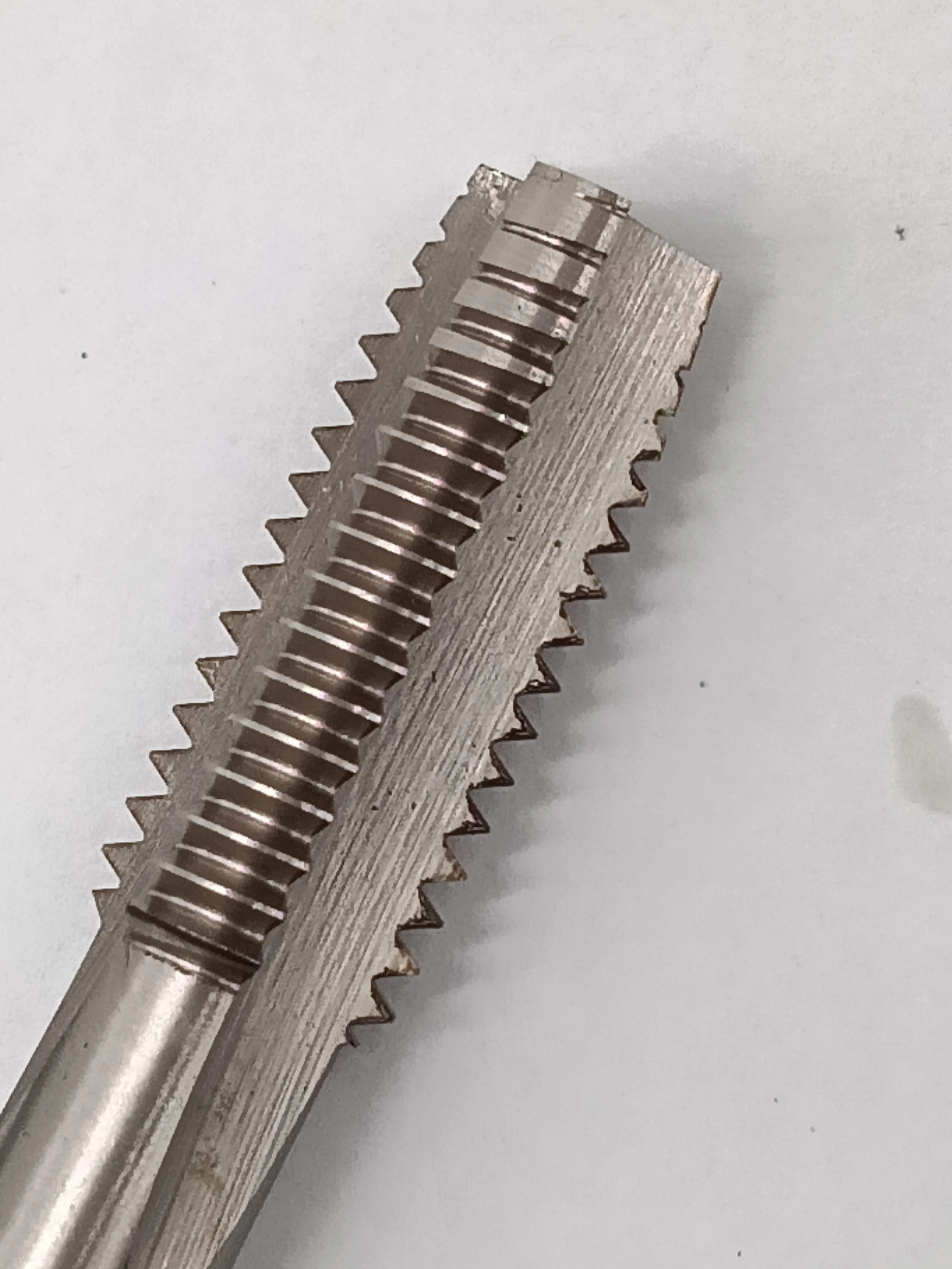 Competitive price good quality thread tools HSS straight thread screw taps