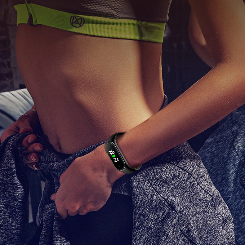 
Innoliance M5 SIM Slot 2020 Heartrate Waterproof Temperature New Band Carga Tracking Fitness Watch Smart Bracelet 