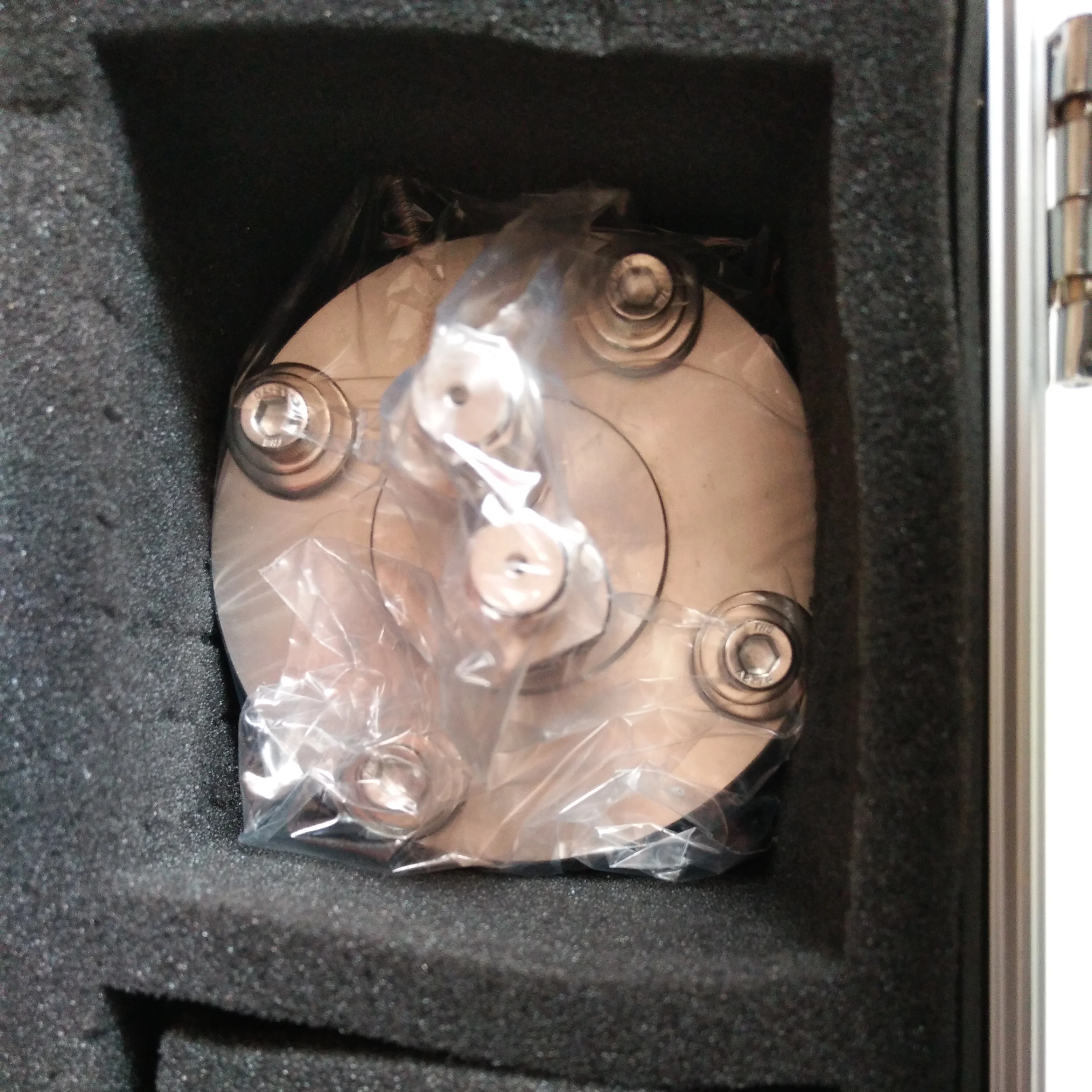 Detachable battery kit split test cell for lithium air batteries zinc air batteries lab research