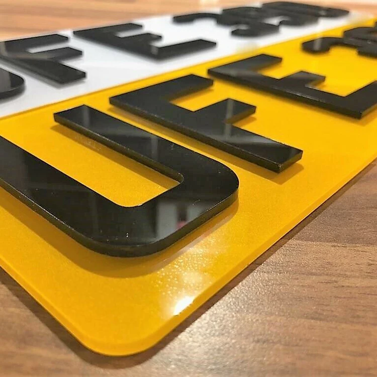 Пара дорожных легальных передних и задних 4D 3D двойная лазерная резка и гелевые верхние пустые автомобильные номерные таблички