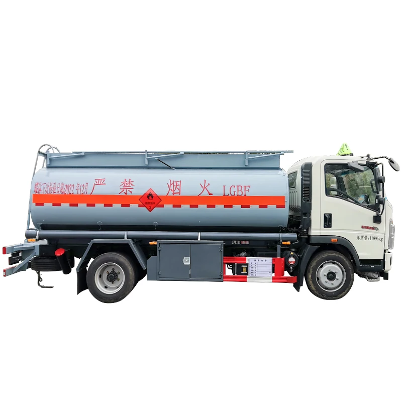 New sinotruck HOWO 4x2 capacity 8000 10000 litres fuel tanker truck for sale