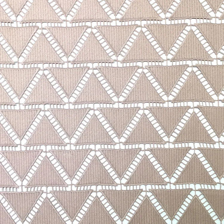 
2021High fashion pink triangle water-soluble embroidery chemical lace fabric for woman garment 