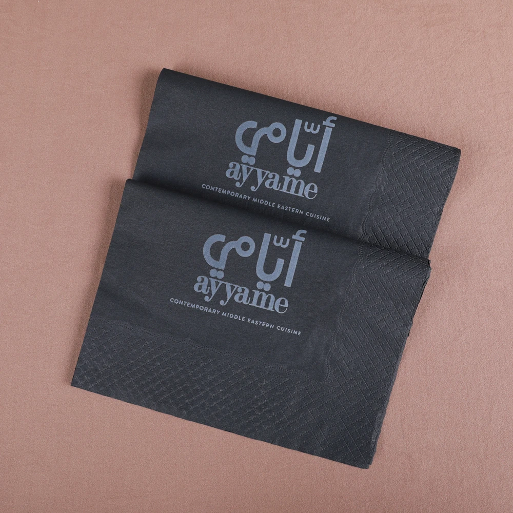 Черные бумажные обеденные салфетки с логотипом