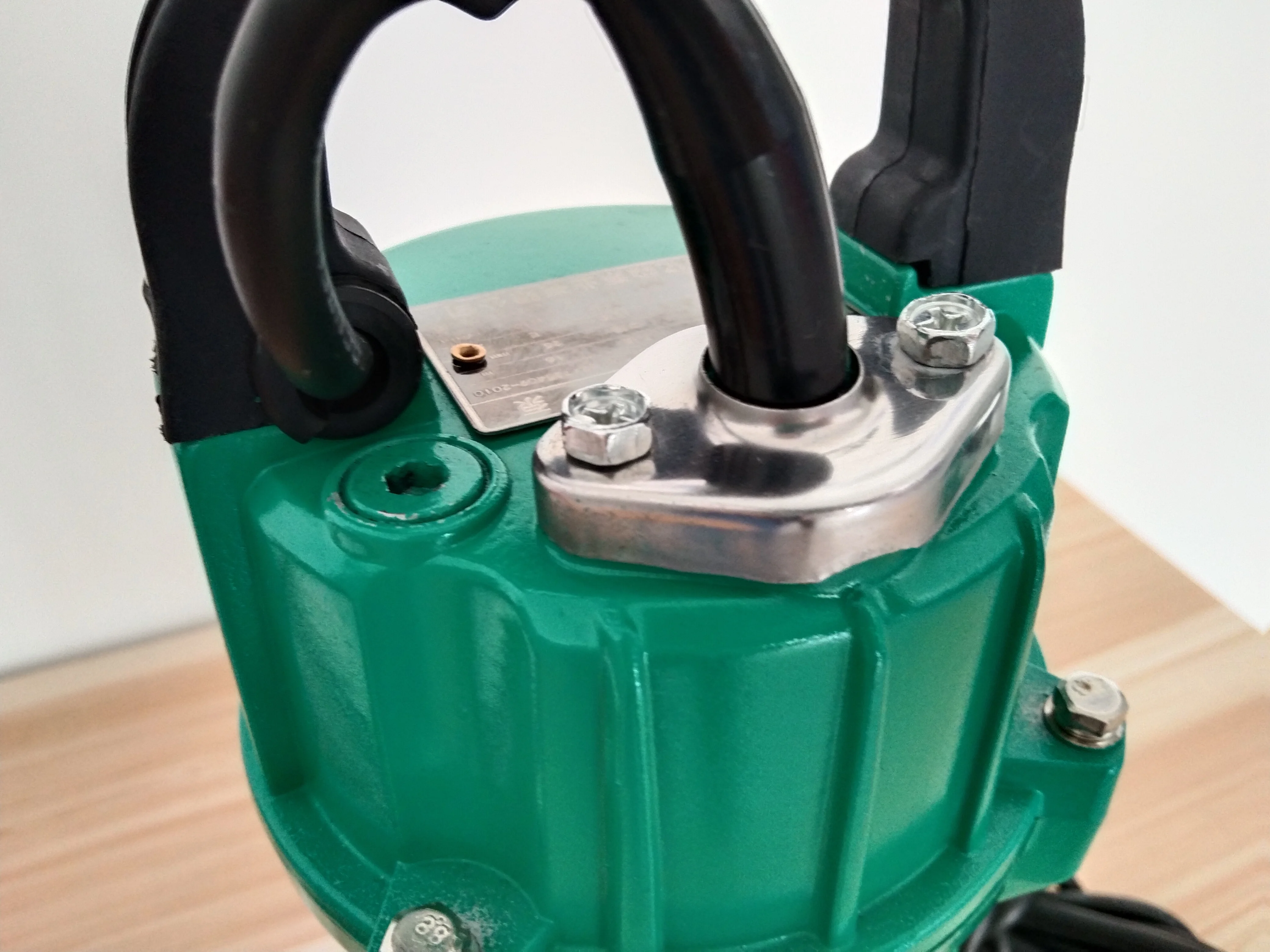 Портативный Электрический погружной водяной насос для орошения сада 1 дюйм 220 В переменного тока 370 Вт 16 м