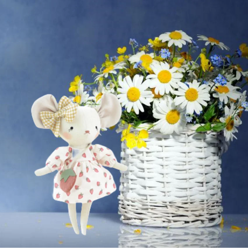 Soft and Cute Plush Fabric  Mouse  Doll Flower Skirt Wearing Bow Home Decoration Toys