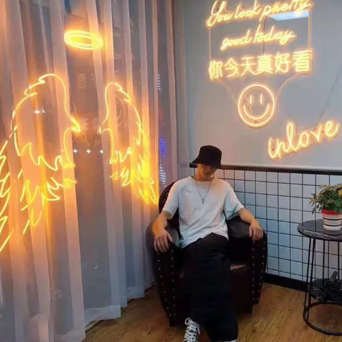 Fast Delivery Custom Led Light Neon Sign  Personalised  Led Logo Sign No Moq Angel Wings Neon Sign
