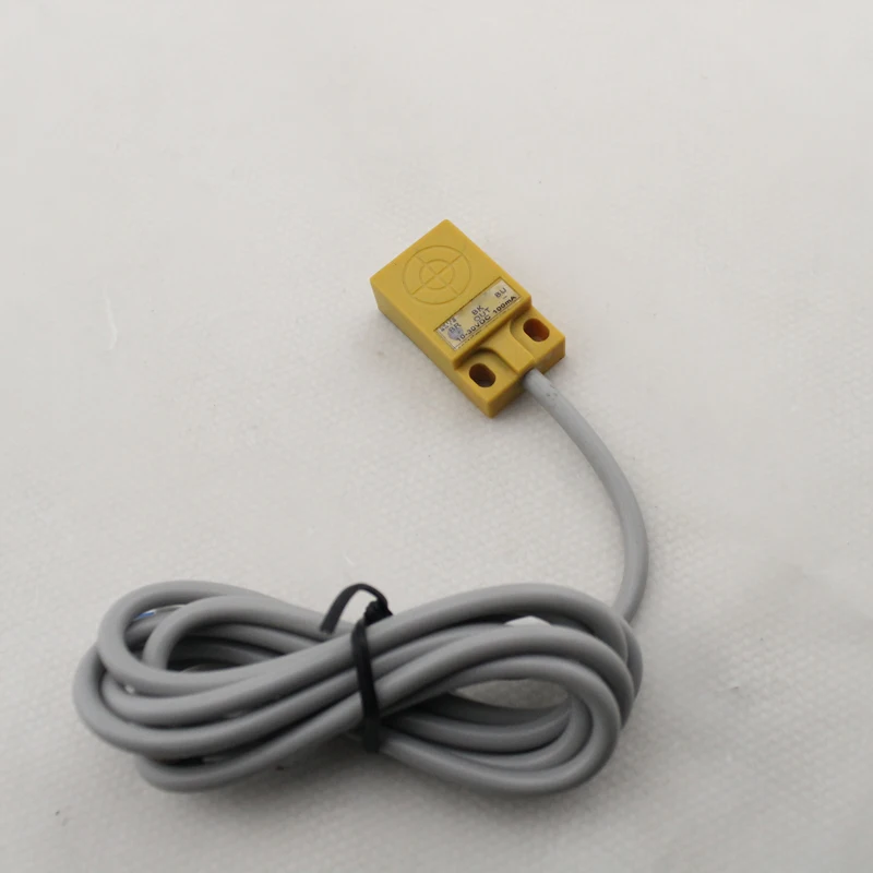 GKB-M0524NANBPAPBD1D2 square inductive proximity sensor switch 5mm 2/3/4-Wires PNP NPN IP67 Metal sensor