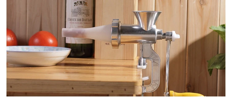 Factory Price Household User Friendly Aluminum Alloy Small Hand Grinding Meat Cutting Machine Grinder