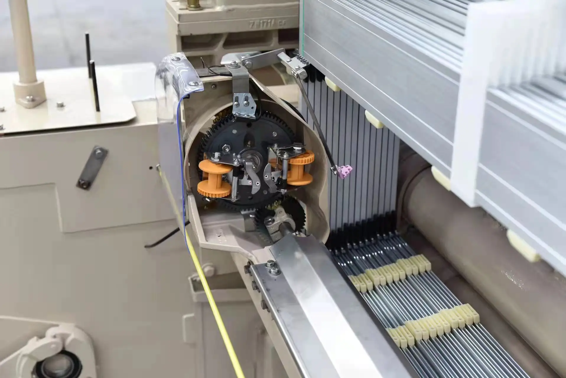 Waterjet reed weaving looms buy from manufacturer