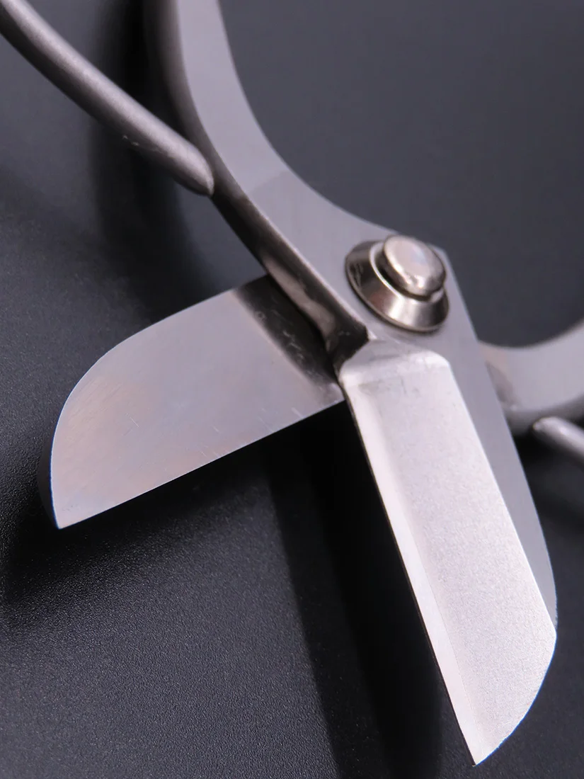 Многофункциональное оборудование производители садовых инструментов ножницы