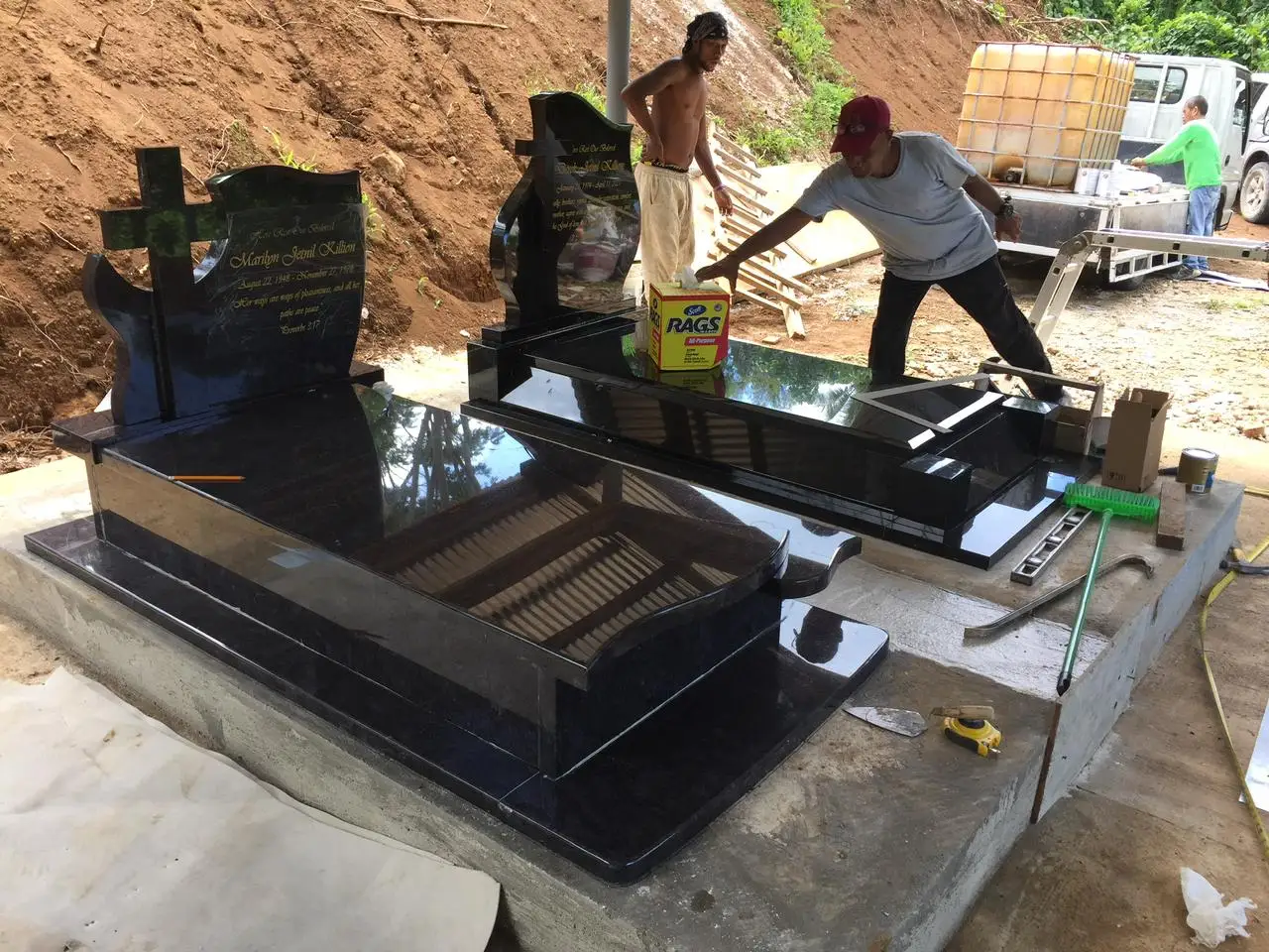 Bahama blue granite tombstone Cross design headstone Cheap customized monuments