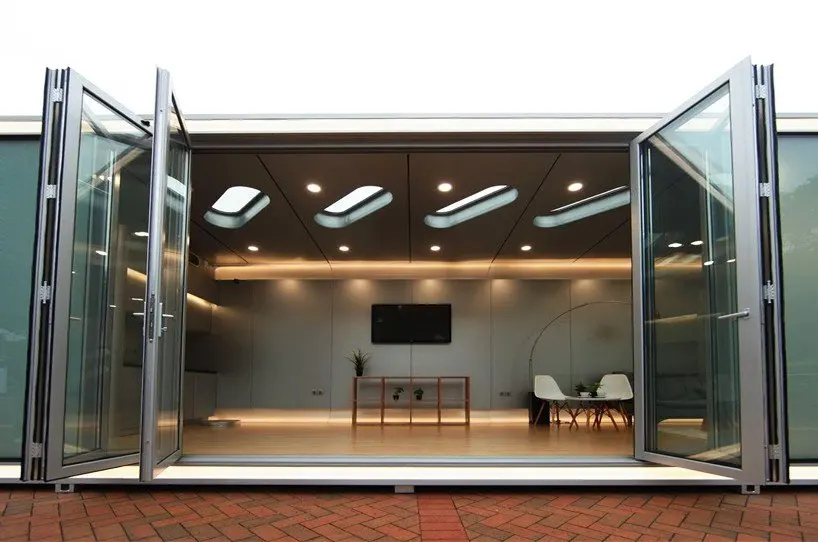 Modern 40ft Movable Prefabricated Modular House Temporary Living Pods Homeless Pod