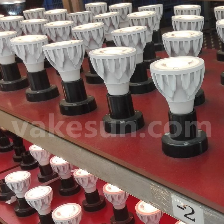 led par20 E26 E27 dimmable spotlight 8w 25w cob retrofit bulbs MR16 1700lm Ra95 63mm Diameter Gu10 LED PAR20