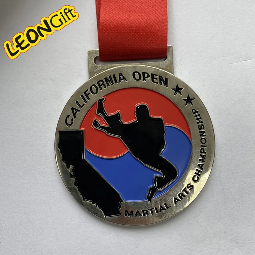 Custom Perspex Trophies And Medals Sports Manufactures Display Education Badminton Football Cup Soccer Medals And Trophies