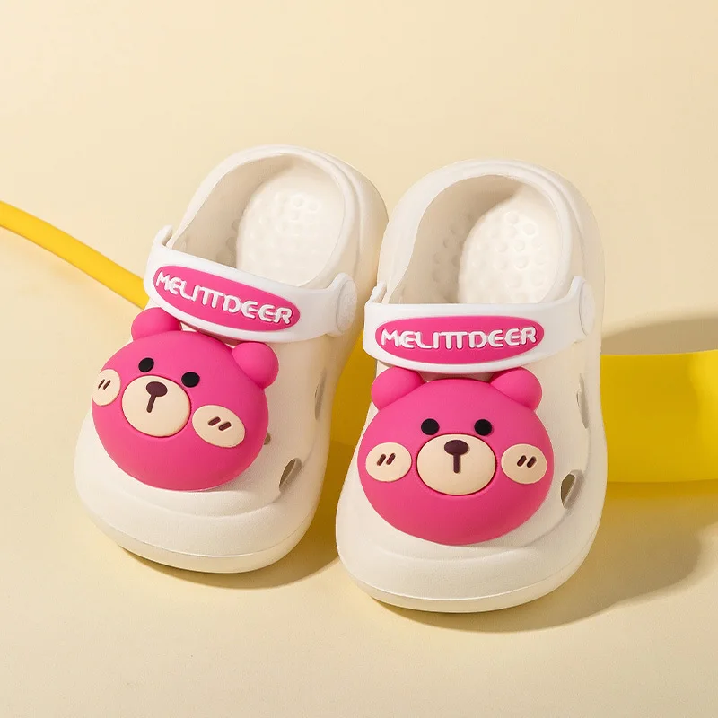 Unisex New Styles Kids EVA Clogs Cute Cartoon Animals Design Soft Bottom Breathable Flat Anti-Slip Features Slippers Children