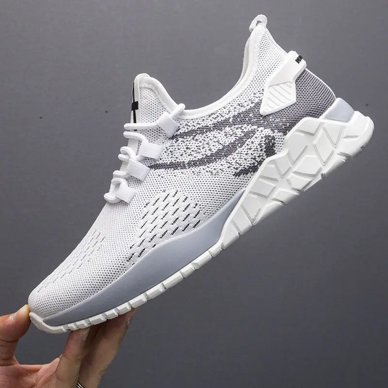 Made in China Hot Selling Breathable Flying Customized Shoes Increased Running Shoes Men