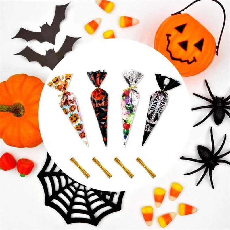 150Pcs Halloween Cone Bag Pumpkin Bat Spider Triangle-shape Candy Bags Halloween Gift Favors Package Treat Or Trick Candy Pocket