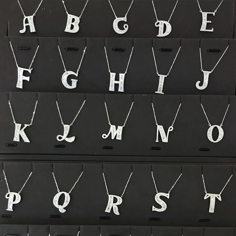 Trendy Accessories Jewelry Classic and Exquisite English Letter Necklace White 18K Pure Gold Natural Diamond Necklace