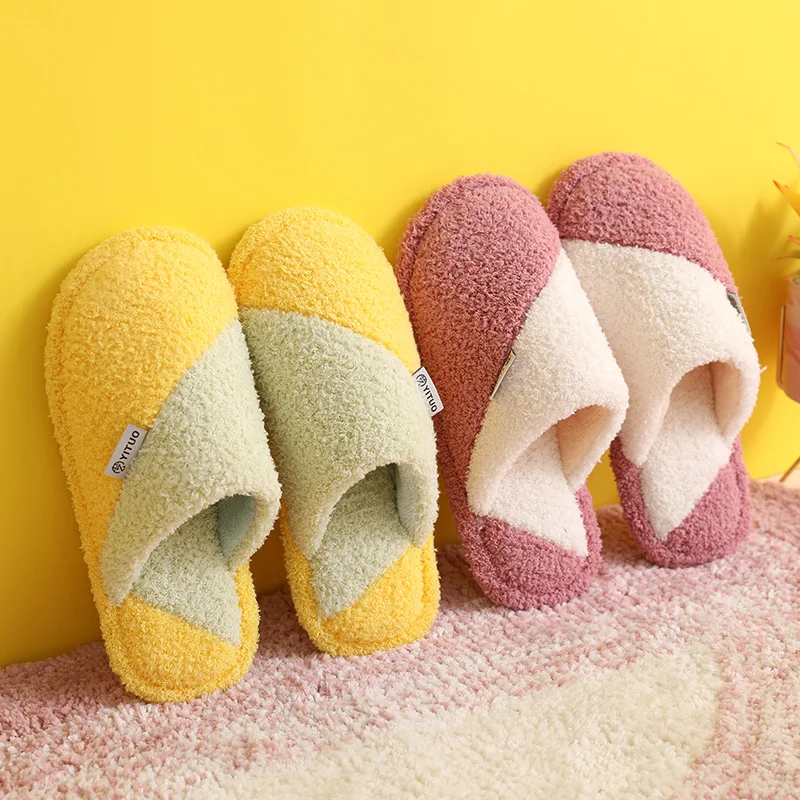 Manufacturers directly sales custom winter plush flurry indoor bedroom fluffy couple cotton quite slides slippers for women men