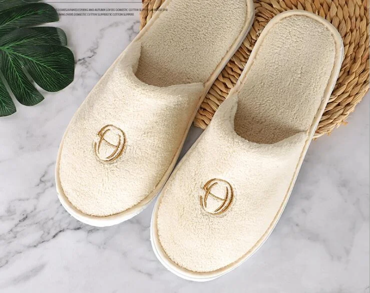 Trendy Hotel Supplies Hotel Comfortable Soft Slippers Customized Logo Bathroom SPA Hotel Disposable Slippers