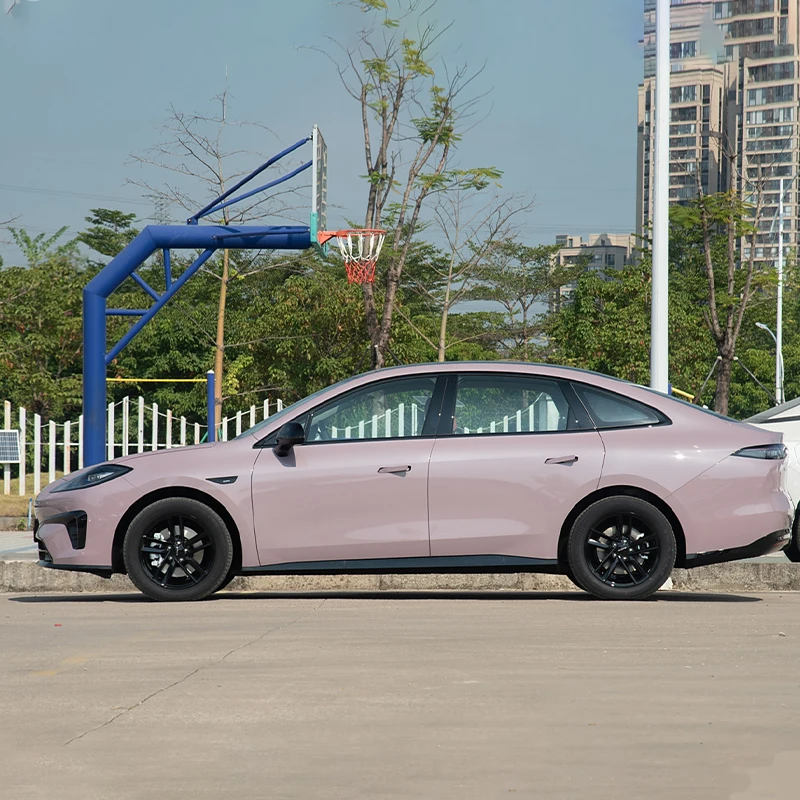 224 Hp 2025 Pure Electric 4-Door 5-Seat Sedan 50Km Flat Door 650 Smart Luxury Version Aion Rt New Energy Vehicle Electric Car