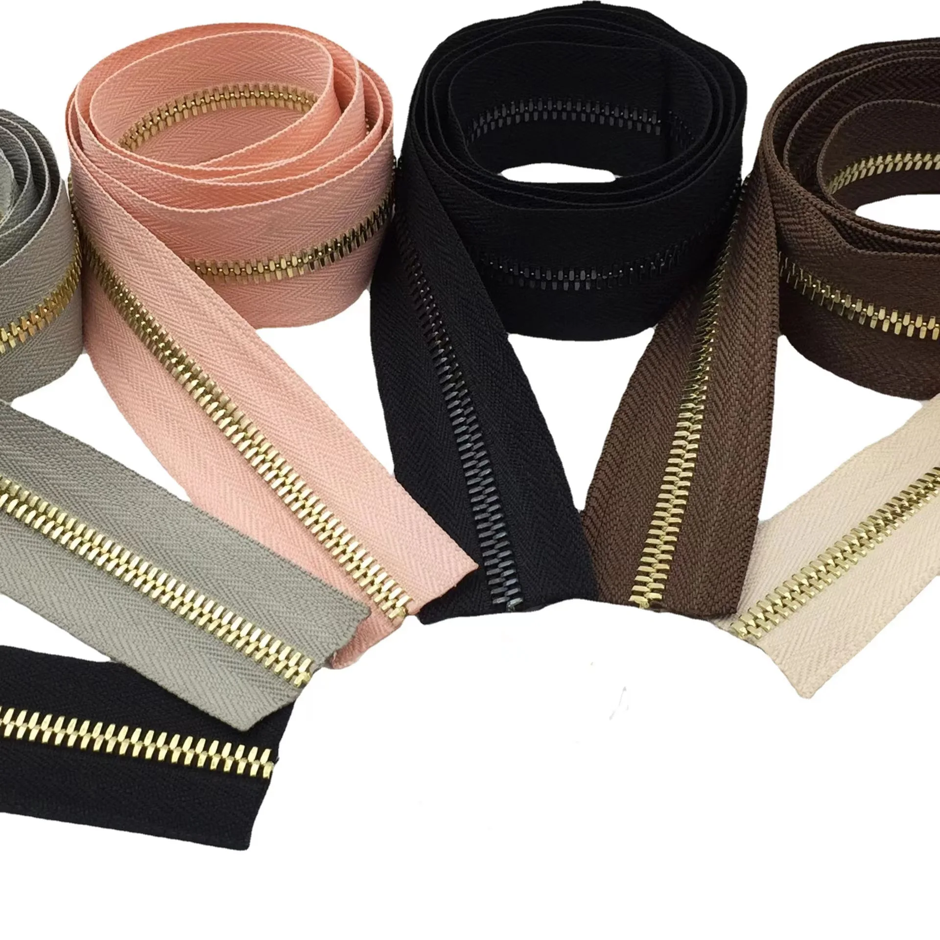 Zipper Roll High Quality Hot Sale High Quality 5 Metal Durable Sustainable Metal Zippers for Clothes Stock of Clothing Zippers