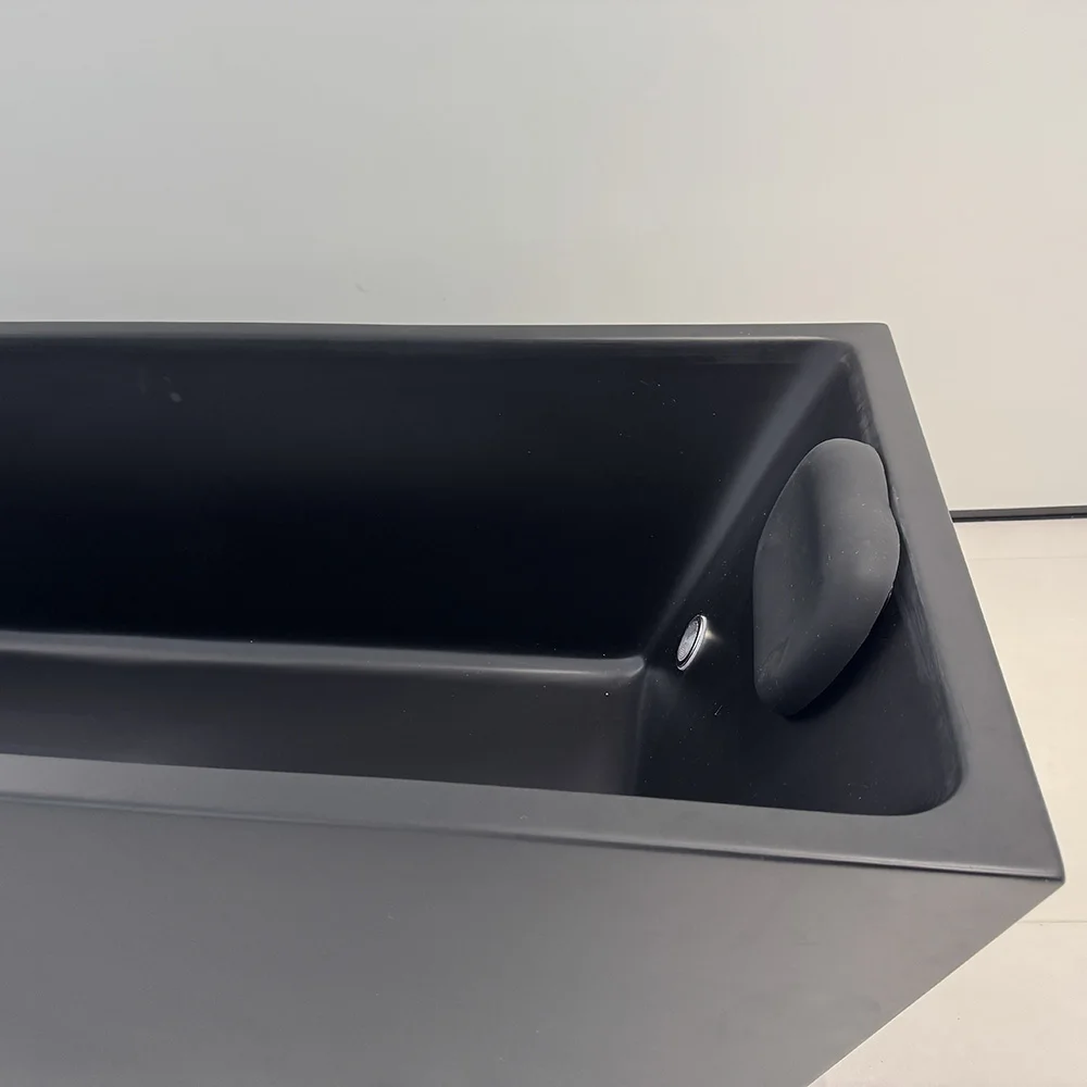 Hot Sale black Acrylic Cold Plunge Freestanding Ice Bath Tub With Nozzle Jets Athlete Ice Bathtub Spa Massage Tub