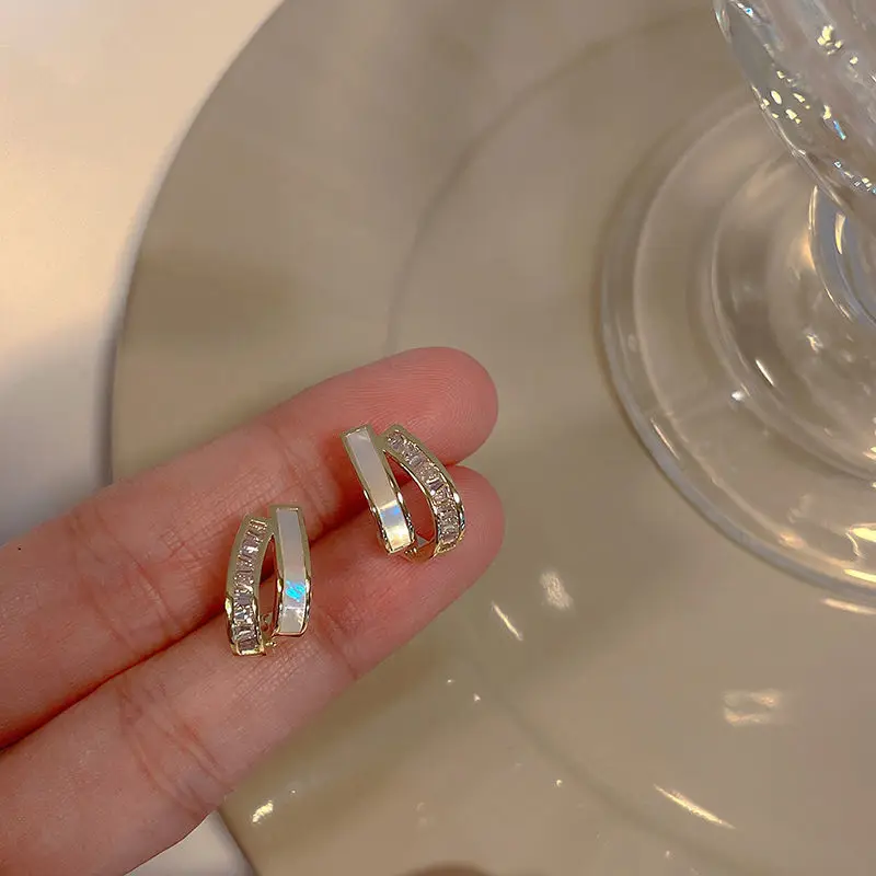 Silver needle flower curved surface irregular pearl earrings Baroque vintage stud  earrings