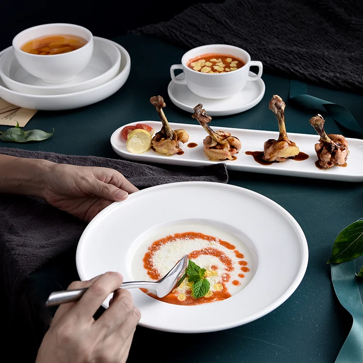 China suppliers wholesale white cheap custom different dinnerware airlines