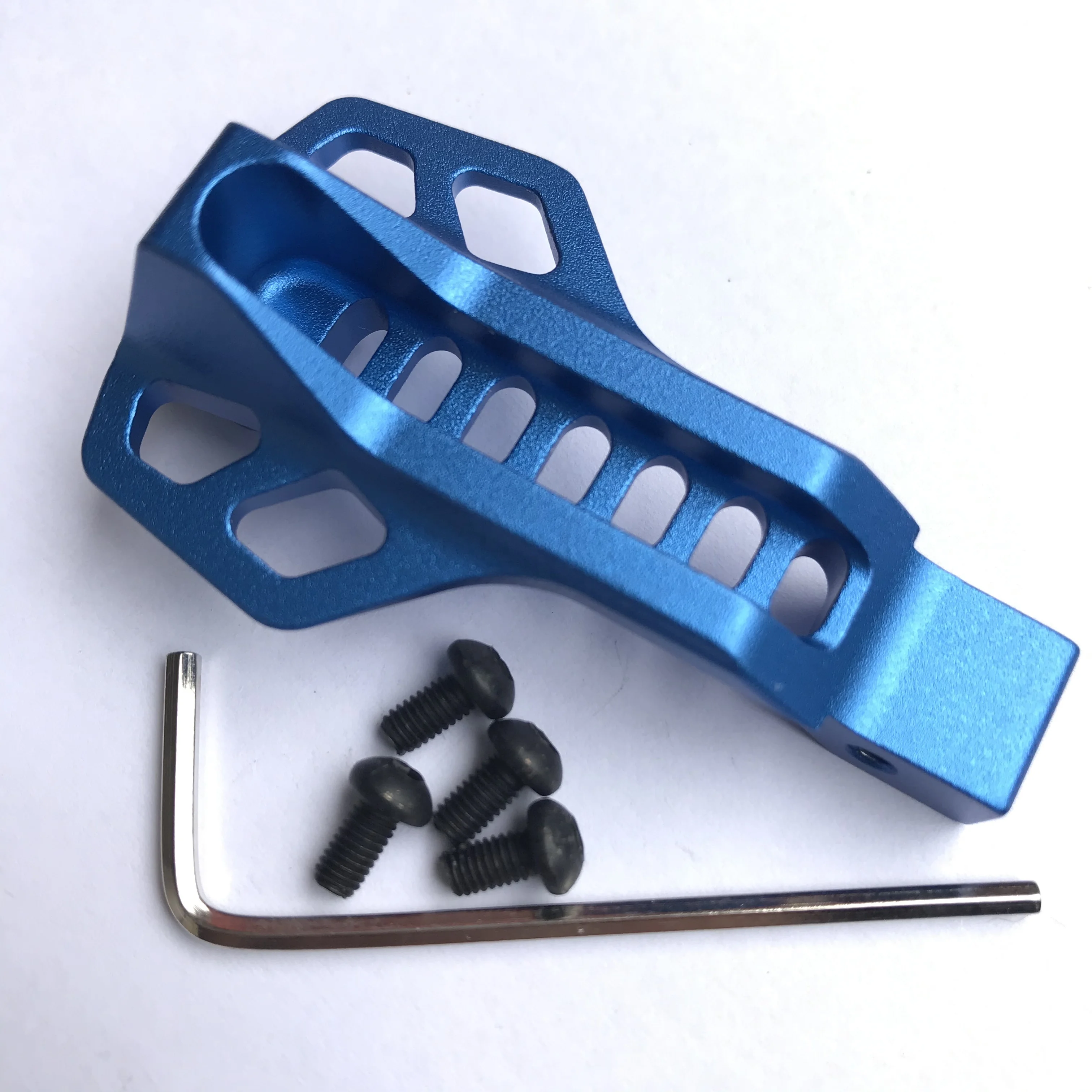 
Tactical 6061 Aluminum Enlarged Winter Cobro Billet M4 Forward Assist for Hunting AR15 M16 Rifle 