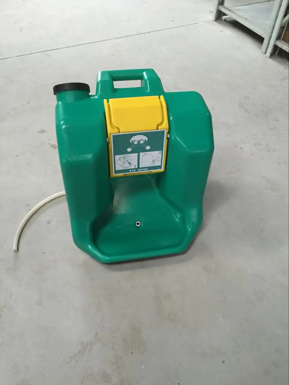 
2021 Hot Sale Portable Gravity Fed Emergency Eyewash Station 8gallon 16gallon Wall Mounted 