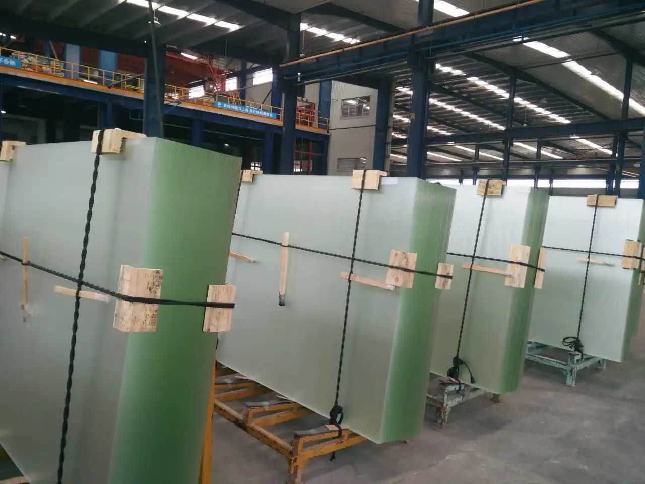 High Transparent Photovoltaic 3.2mm 2mm Clear low Iron Solar Panel Tempered Glass From China Glass Factory