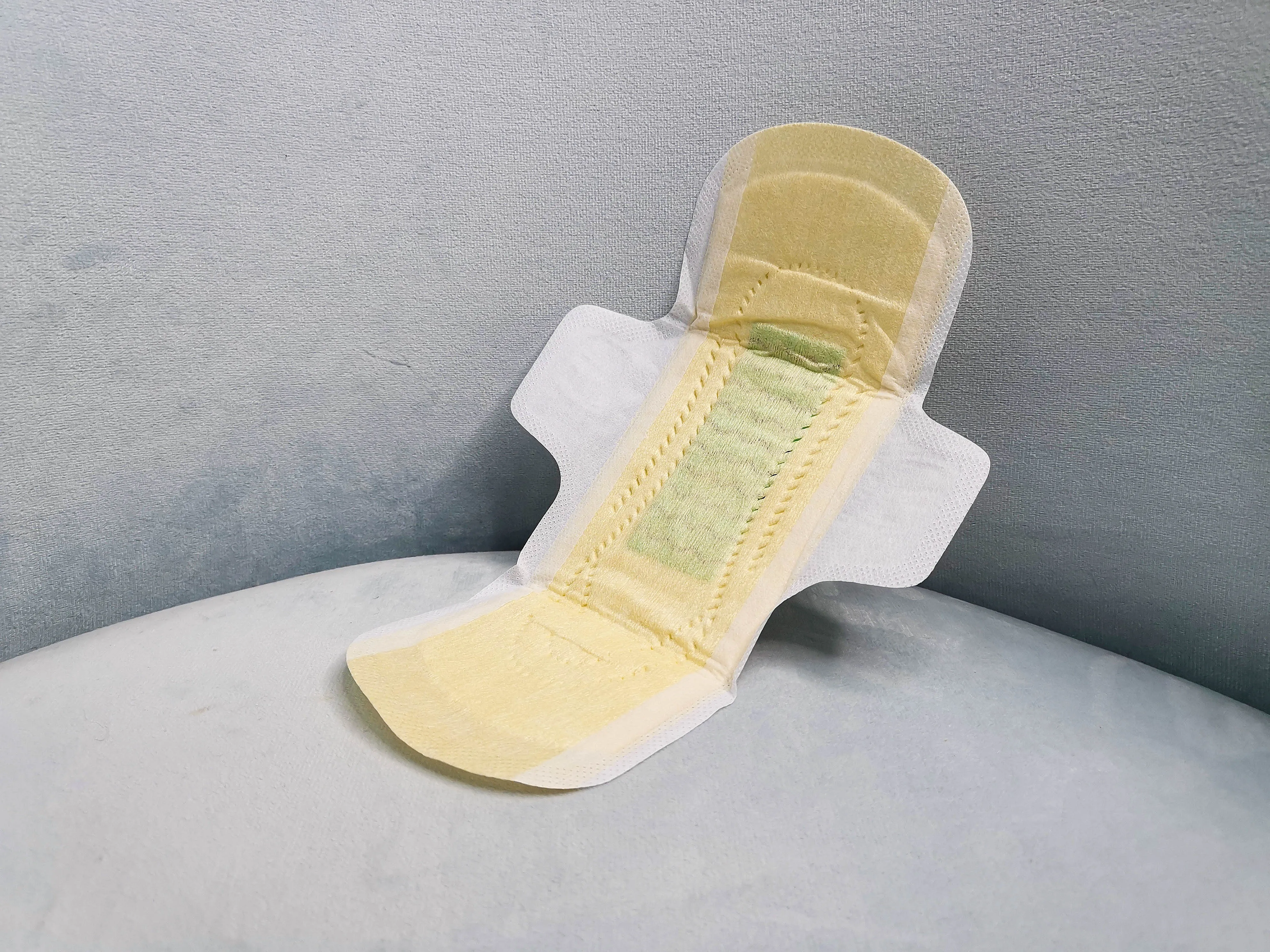 Feminine Hygiene Private Label Organic Bamboo Cotton Eco Disposable Sanitary Napkins Elderly Menstrual Pads