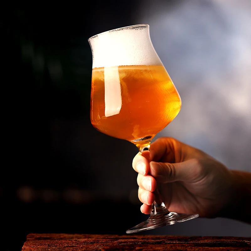 Wholesale High quality glass Blown Beer Glasses Customized Logo Beer glass high-foot beer glasses