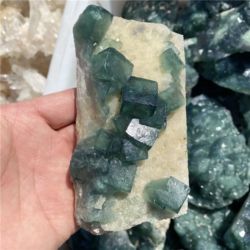 wholesale natural raw quartz stone fluorite mineral specimen crystal green Fluorite cluster