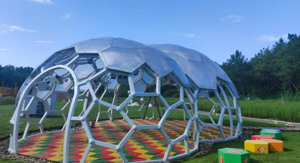 Factory price outdoor transparent waterproof ETFE film greenhouse roof canopy membrane structure material