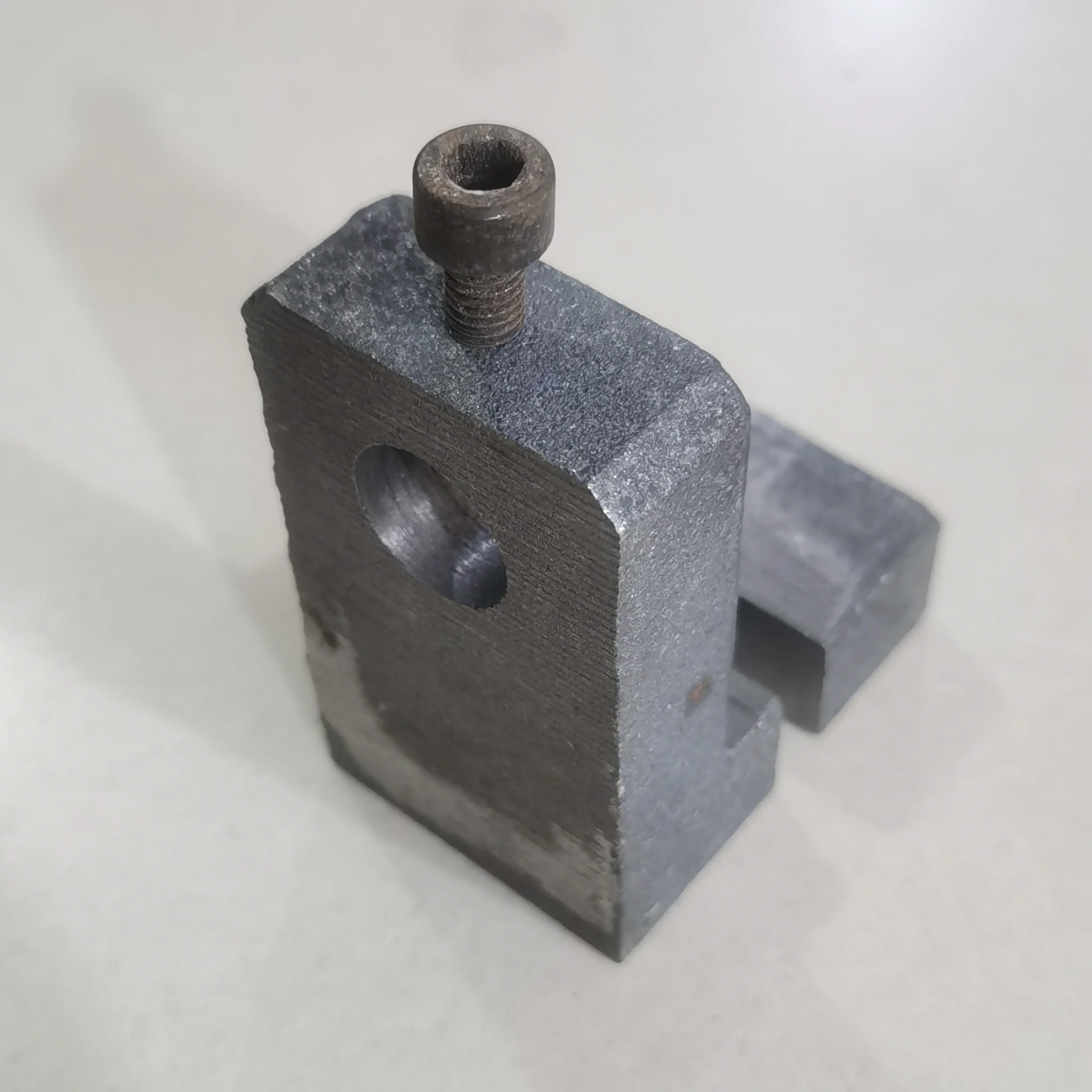 Small chair for single head welding machine