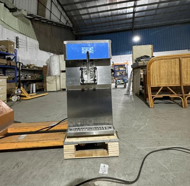 Single Flavor big capacity soft serve ice cream machine with precooling